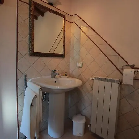 Podere La Paolina Farm stay Montefollonico
